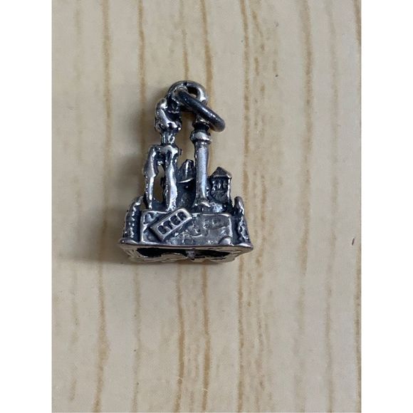 Castle Sterling Silver Jewelry Charm #fortress #palace #fairytale - Picture 2 of 6